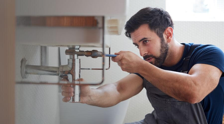 Sink pipe leak repair in Lewisville, AR